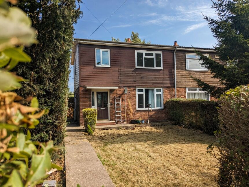 Main image of 3 bedroom Semi Detached House for sale, Eastmount Avenue, Hull, HU8