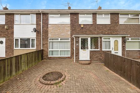 Newtondale, 3 bedroom Mid Terrace House for sale, £140,000