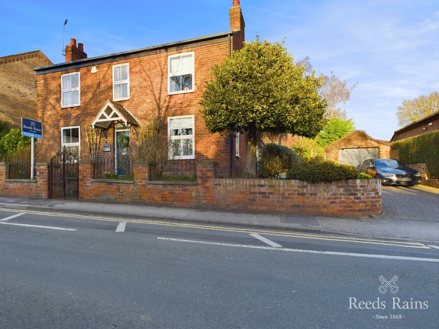 Main image of 3 bedroom Detached House for sale, Station Road, Preston, East Yorkshire, HU12