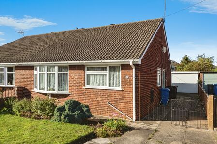 2 bedroom Semi Detached Bungalow for sale