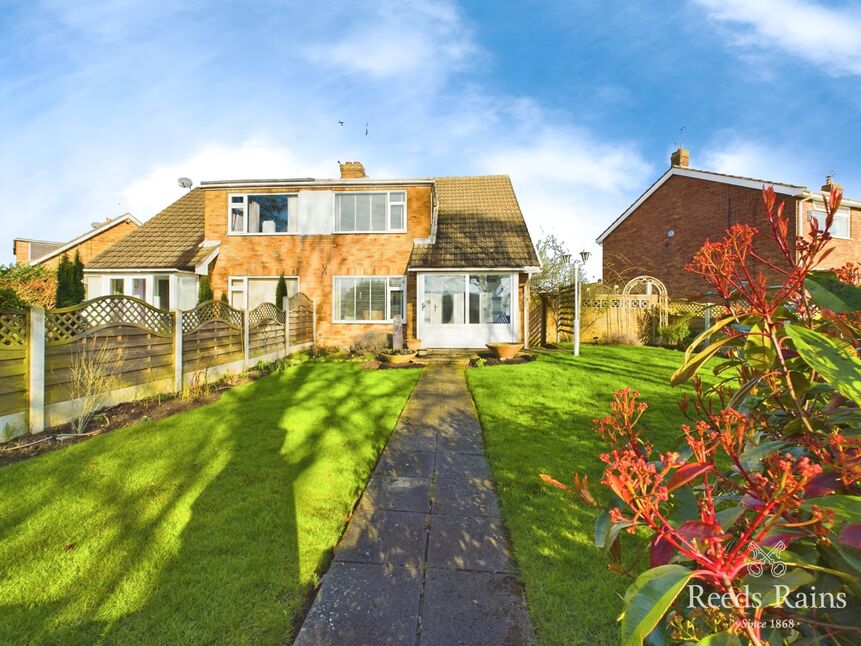 Main image of 3 bedroom Semi Detached House for sale, Cotterdale, Hull, East Yorkshire, HU7