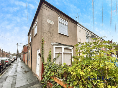 2 bedroom End Terrace House for sale