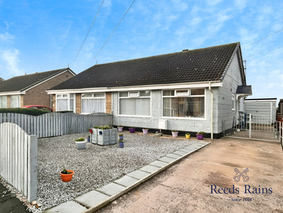 2 bedroom Semi Detached Bungalow for sale