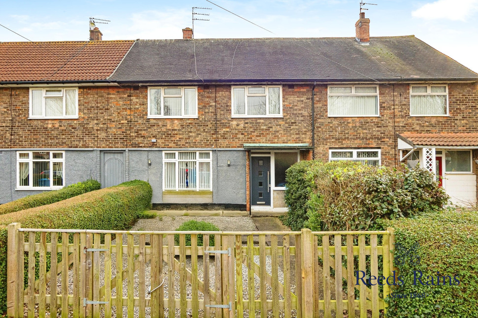 Main image of 3 bedroom Mid Terrace House for sale, Leander Road, Hull, East Yorkshire, HU9