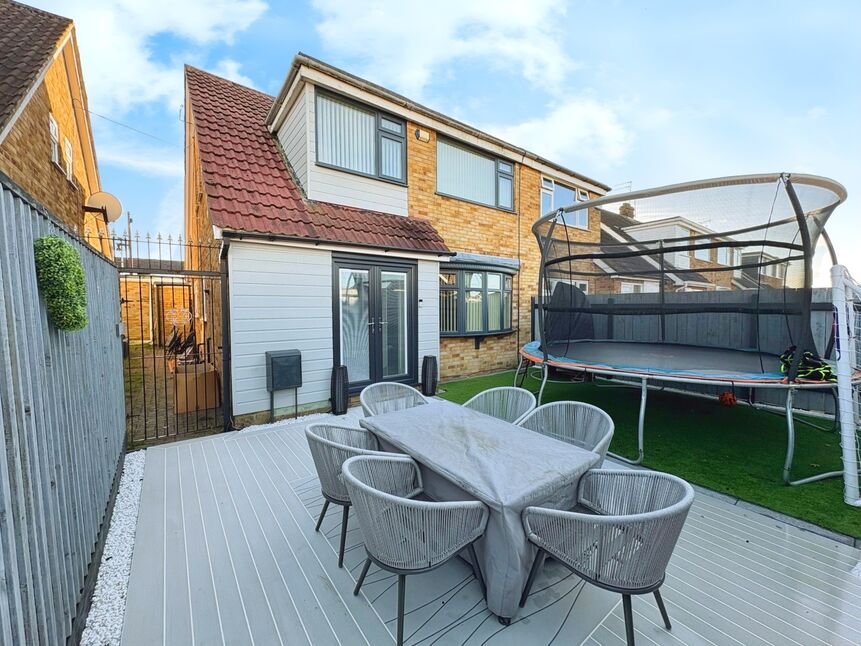 Main image of 3 bedroom Semi Detached House for sale, Jendale, Hull, East Yorkshire, HU7