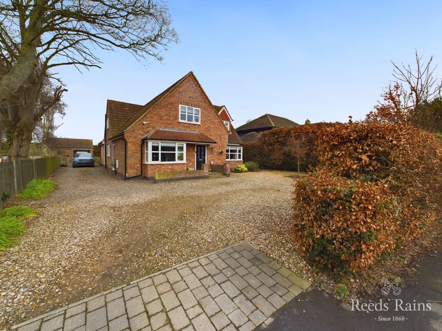 Main image of 4 bedroom Detached House for sale, Main Road, Camerton, East Yorkshire, HU12