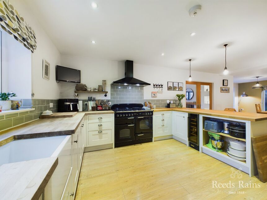 Kitchen / Family / DiningRoom