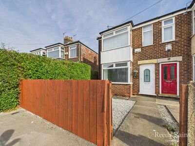 Rockford Avenue, 3 bedroom End Terrace House for sale, £155,000