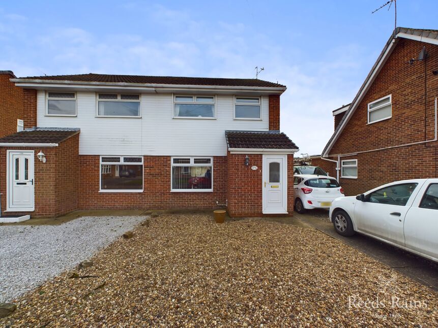 Main image of 3 bedroom Semi Detached House for sale, Hathersage Road, Hull, East Riding of Yorkshire, HU8