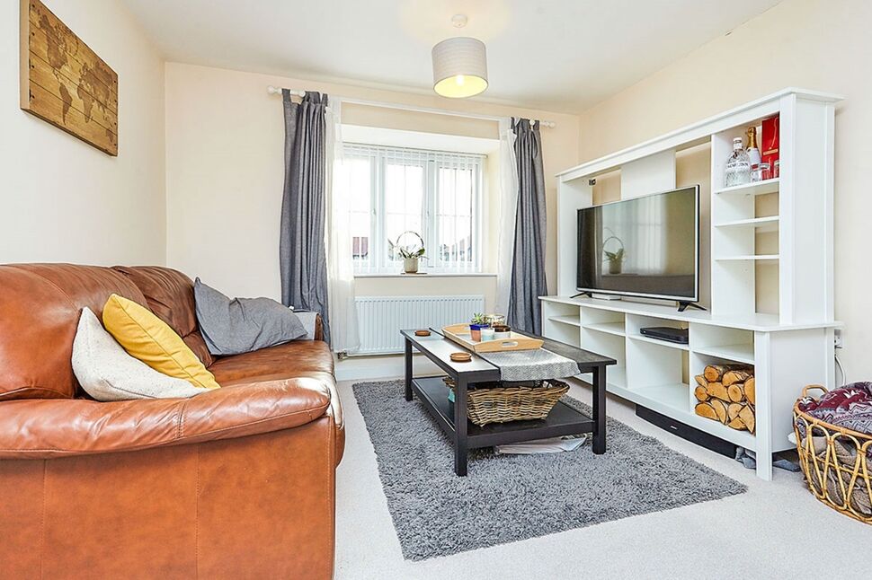 Open Plan Living Room / Kitchen