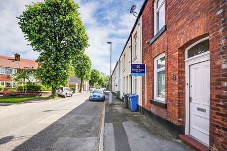 Kensington Street, 2 bedroom Mid Terrace House to rent, £950 pcm