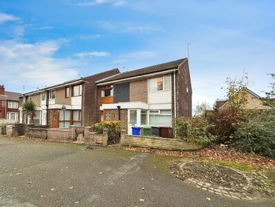 Concord Way, 2 bedroom Semi Detached House to rent, £900 pcm