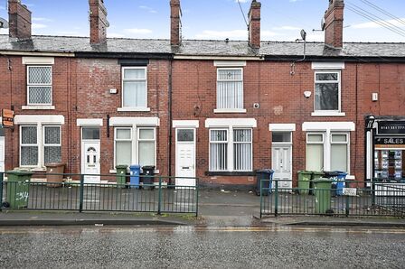 Market Street, 2 bedroom Mid Terrace House to rent, £900 pcm