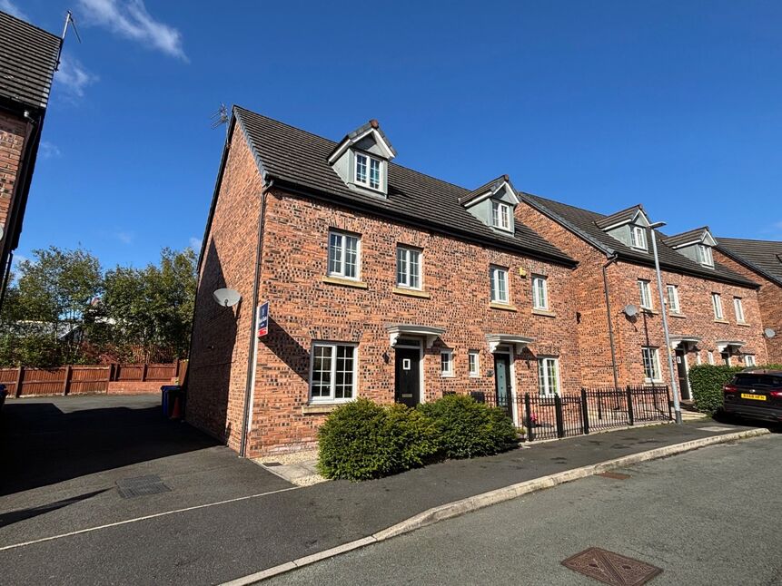 Main image of 4 bedroom Semi Detached House for sale, Kestrel Close, Hyde, Greater Manchester, SK14