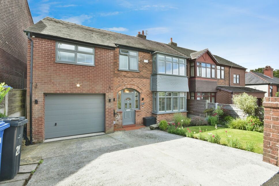 4 bedroom Semi Detached House for sale