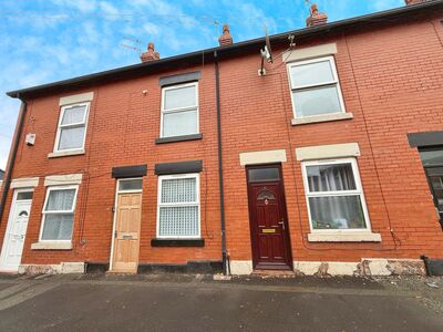 Oldham Street, 2 bedroom  House to rent, £925 pcm