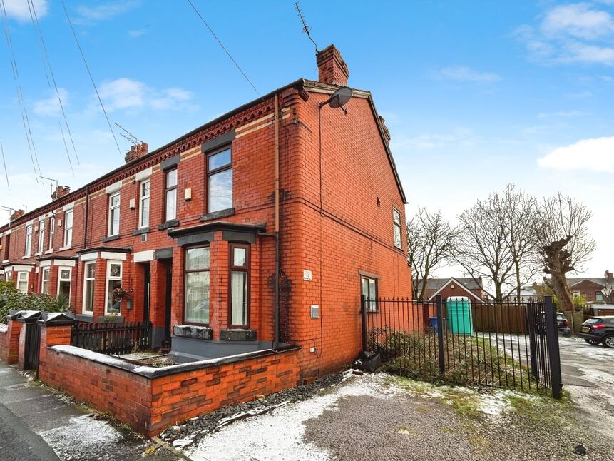 Main image of 4 bedroom End Terrace House for sale, Laburnum Road, Denton, Greater Manchester, M34