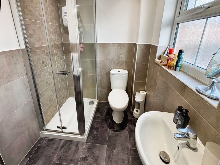 En-Suite Shower