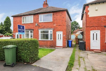 2 bedroom Semi Detached House to rent