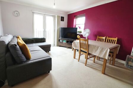 2 bedroom  Flat for sale