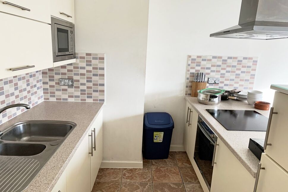 Open Plan Living Room / Kitchen