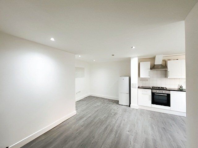 Main image of 2 bedroom  Flat for sale, High Road, Ilford, IG1