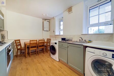 Frazier Street, 4 bedroom  Flat to rent, £3,250 pcm