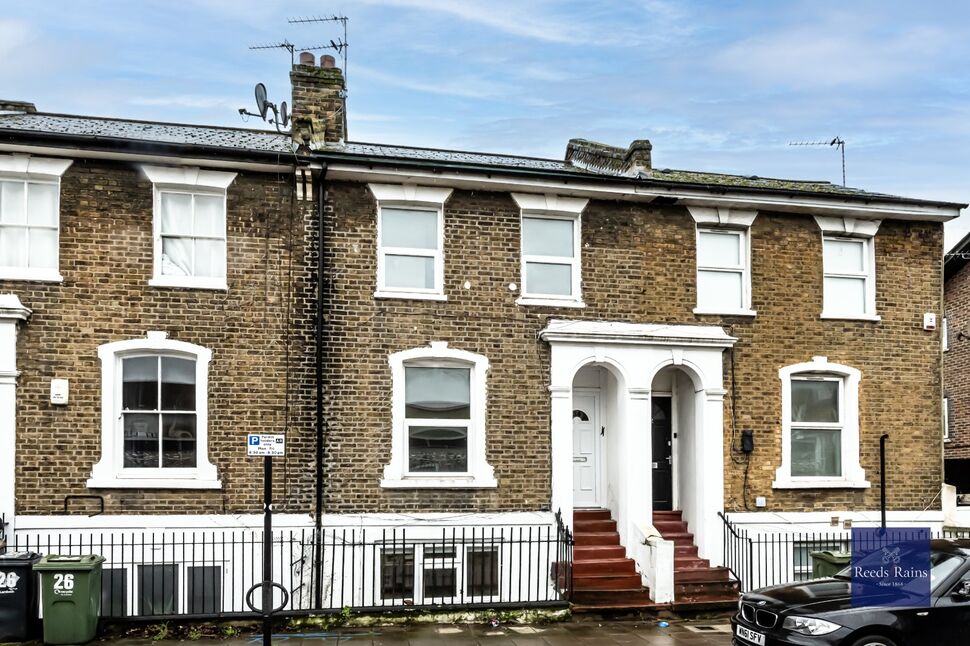 Main image of 4 bedroom Mid Terrace House to rent, Cambria Road, London, SE5