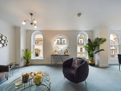 Garrick Street, 2 bedroom  Flat for sale, £1,600,000