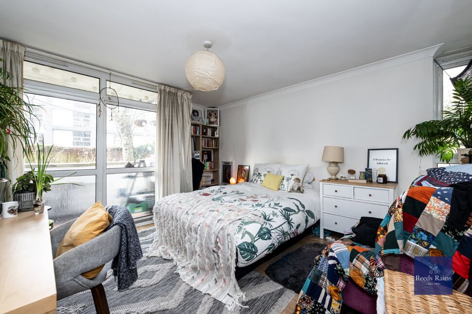 Main image of 2 bedroom  Flat for sale, Baylis Road, London, SE1