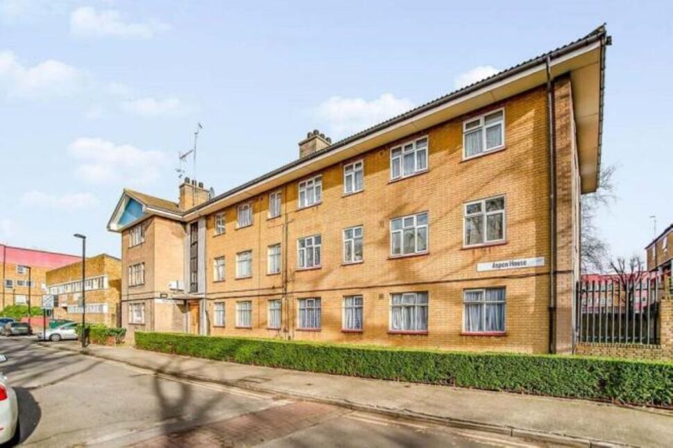 Main image of 3 bedroom  Flat for sale, Sharratt Street, London, SE15