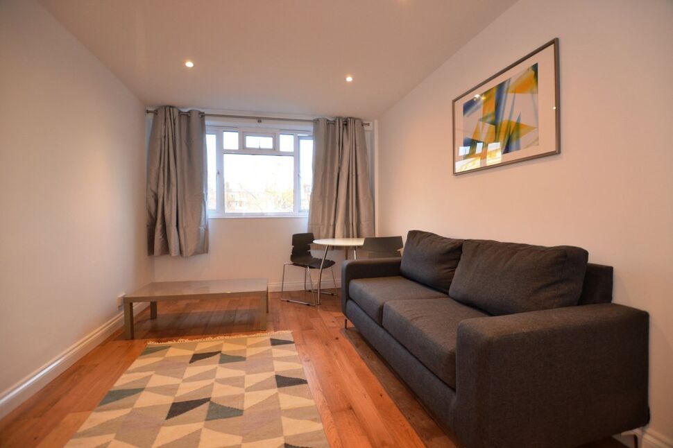 Main image of 1 bedroom  Flat for sale, Nelson Square, London, SE1