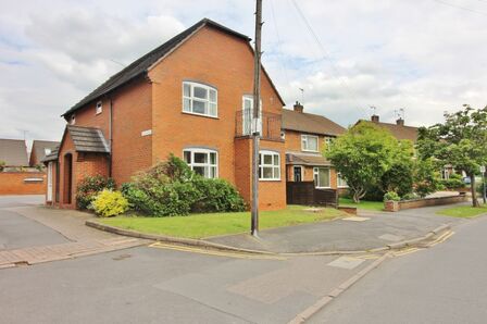 Kenilworth, 2 bedroom  Flat to rent, £995 pcm