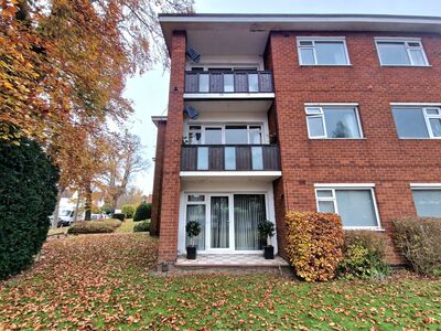 St. Marys Road, 2 bedroom  Flat for sale, £215,000