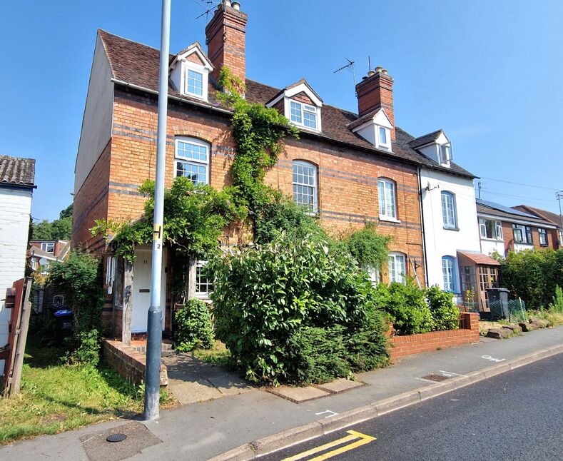 3 bedroom End Terrace House for sale