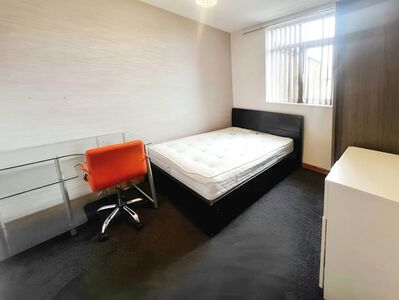 Shelley Road, 1 bedroom  Room to rent, £95 weekly