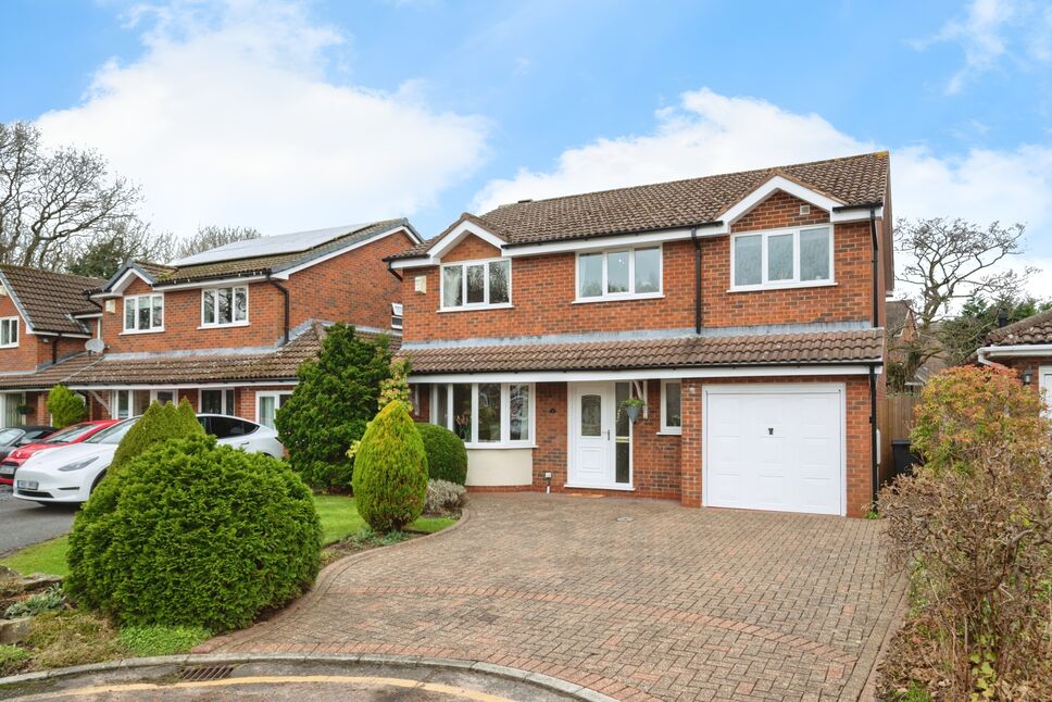 Main image of 4 bedroom Detached House for sale, Tamar Close, Leyland, Lancashire, PR25