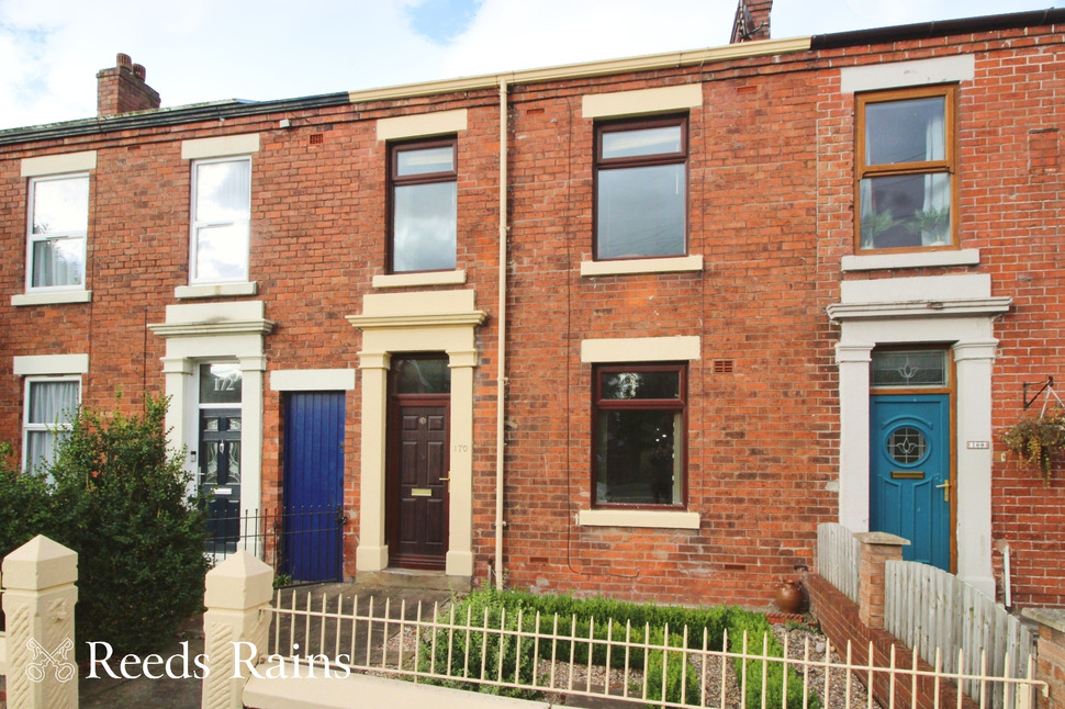 Main image of 2 bedroom Mid Terrace House for sale, Dunkirk Lane, Leyland, Lancashire, PR26