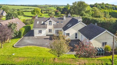 6 bedroom Detached House for sale