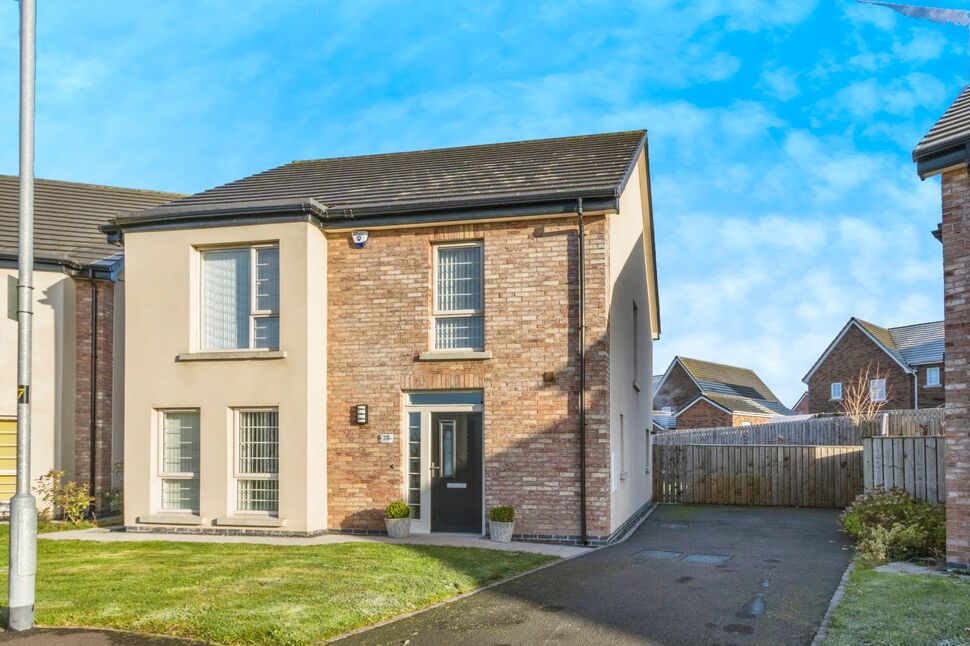 4 bedroom Detached House for sale