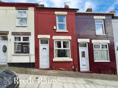 2 bedroom Mid Terrace House for sale