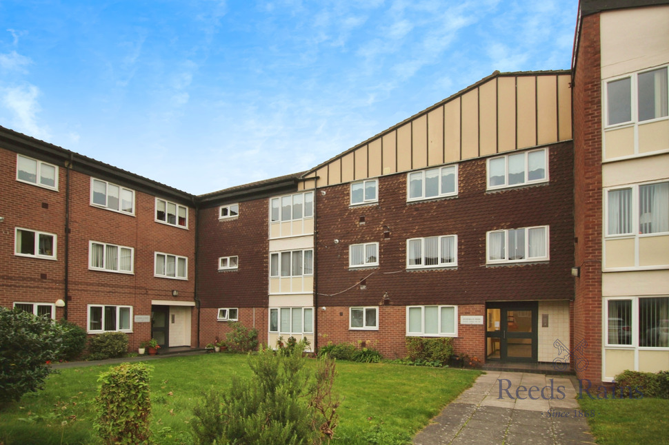 Main image of 2 bedroom  Flat for sale, Dowhills Park, Liverpool, Merseyside, L23