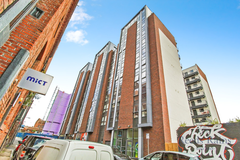 Main image of 2 bedroom  Flat for sale, Norfolk Street, Liverpool, Merseyside, L1