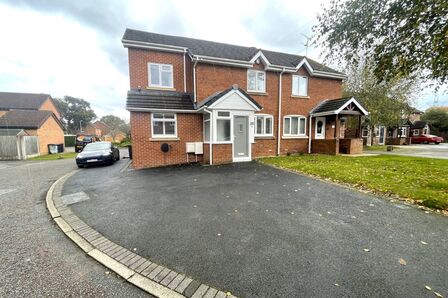 Mount Farm Way, 3 bedroom Semi Detached House for sale, £260,000