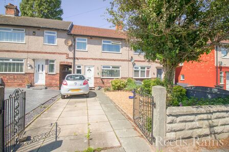 3 bedroom Mid Terrace House for sale