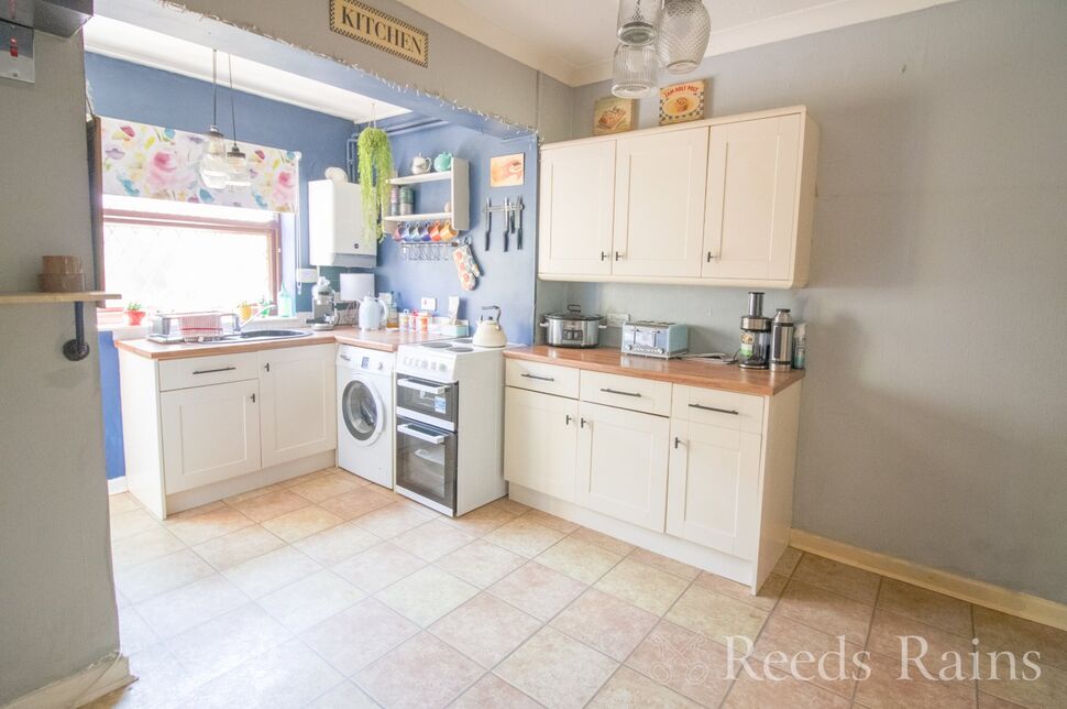 Kitchen / Breakfast Room