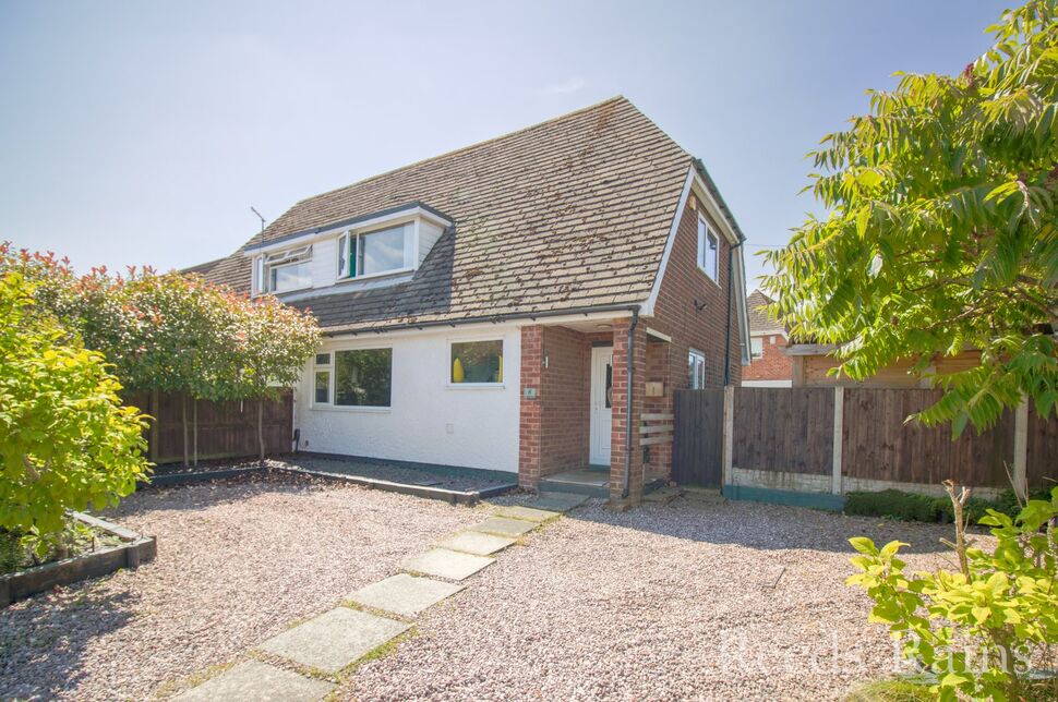 Main image of 3 bedroom Semi Detached House for sale, Broadland Gardens, Great Sutton, Cheshire, CH66