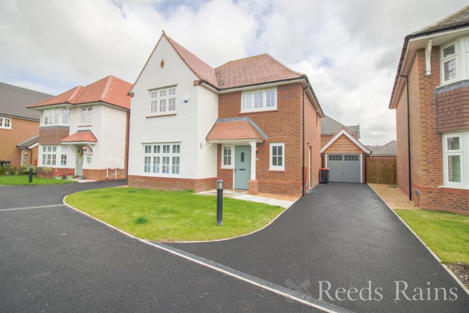 Main image of 4 bedroom Detached House for sale, Leamington Road, Little Sutton, Cheshire, CH66