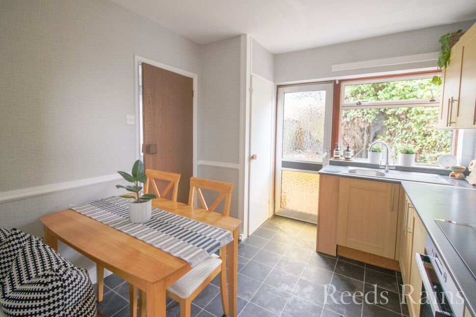 Kitchen / Breakfast Room