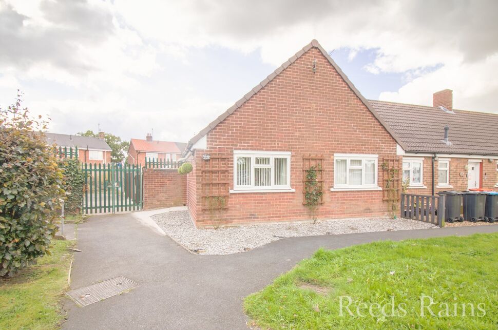 Main image of 2 bedroom End Terrace Bungalow for sale, Faraday Road, Whitby, Cheshire, CH65